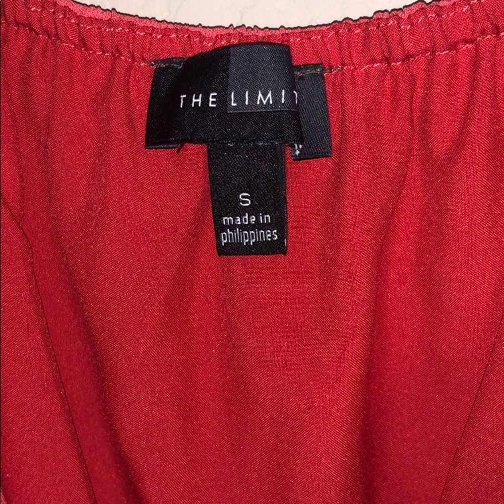 The Limited - Picture 7 of 8